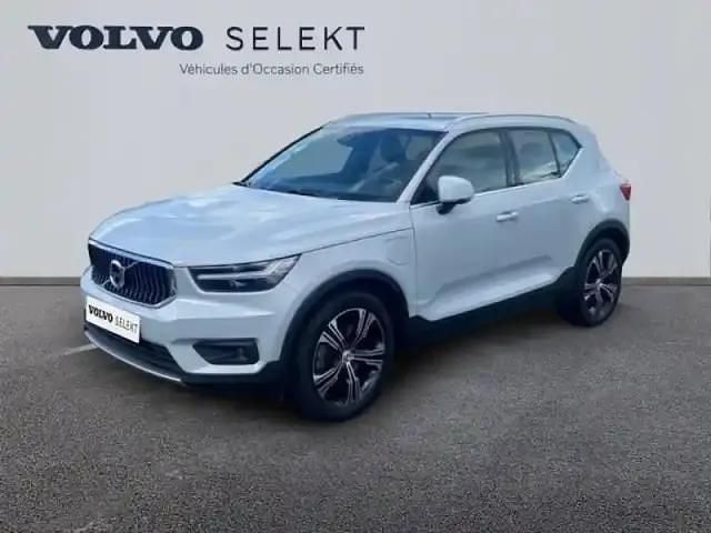 Gris Occasion 2021 Volvo XC40 Inscription SUV | 27 990 € (Prix juste) - Image 1/4