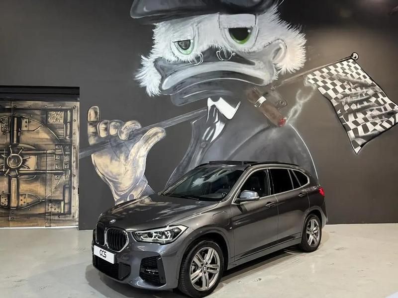 Gris Utilisé 2021 BMW X1 M Sport SUV | 28 990 € (Bon prix) - Image 1/4