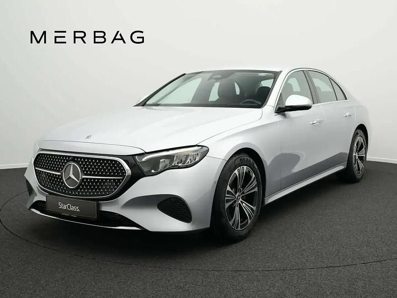 Argent Occasion 2023 Mercedes E220 Avantgarde Berline | 47 490 € (Super prix) - Image 1/4