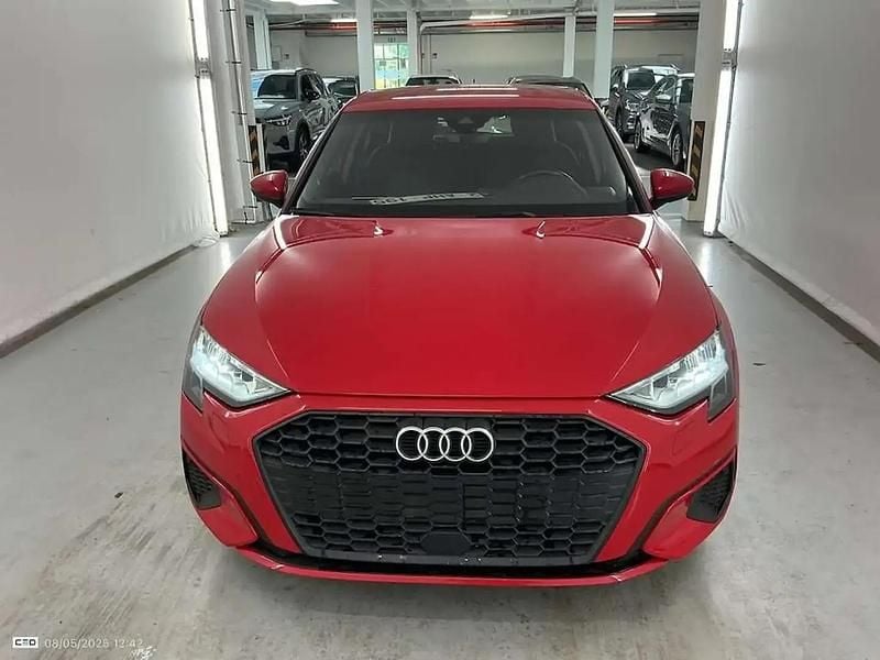 Rouge Utilisé 2021 Audi A3 Sportback Sport Berline | 22 290 € (Bon prix) - Image 1/2