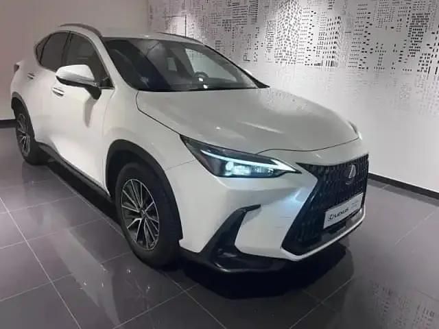 Occasion Lexus NX450h+ 185 ch (136 kW) 2022 Blanc arctique métallisé SUV