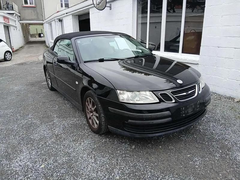 Noir Utilisé 2004 Saab 9-3 Cabriolet Cabriolet | 4 990 € - Image 1/4