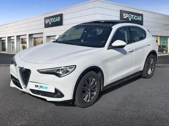 Blanc trofeo Utilisé 2019 Alfa Romeo Stelvio Executive SUV | 24 880 € - Image 1/4