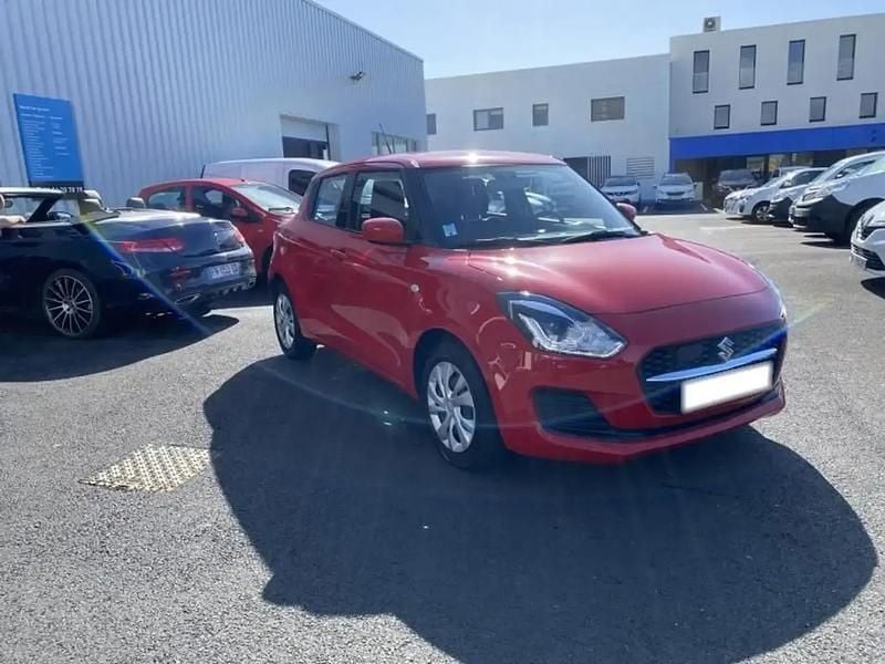 Occasion Suzuki Swift 84 ch (61 kW) 2023 Rouge Citadine