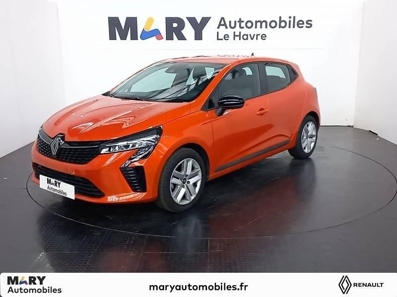 Orange Utilisé 2024 Renault Clio V Evolution Citadine | 18 290 € (Prix juste) - Image 1/4