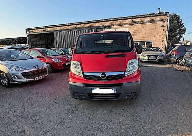 Occasion Opel Vivaro 114 ch (83 kW) 2007 Rouge Monospace