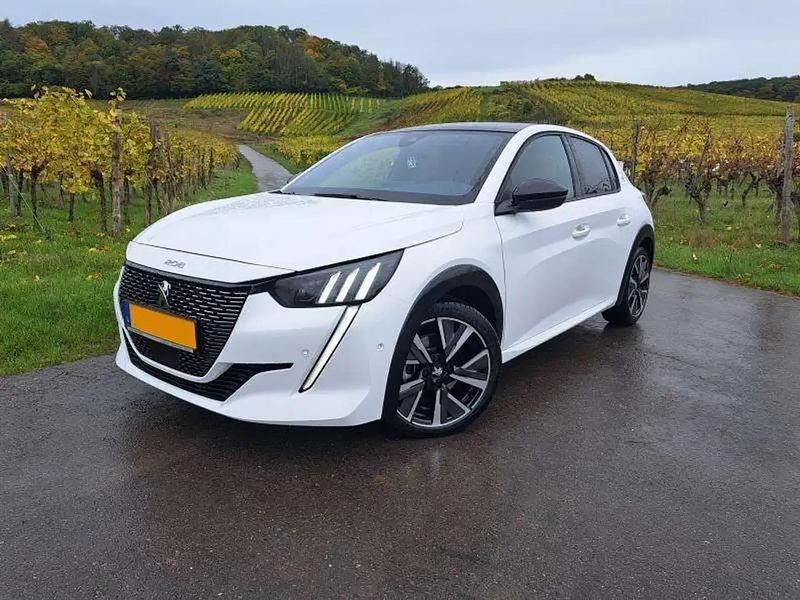 Blanc Utilisé 2023 Peugeot 208 GT Citadine | 24 512 € (Prix cher) - Image 1/2