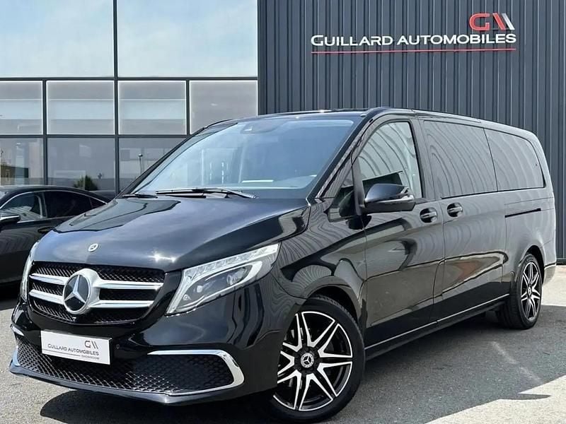 Noir Utilisé 2022 Mercedes V300 Avantgarde Monospace | 76 900 € (Prix cher) - Image 1/4