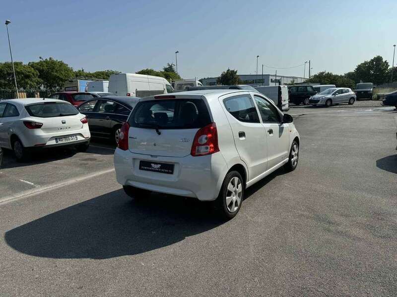 Image 4/4