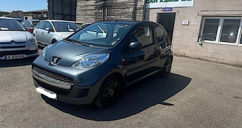 Noir Utilisé 2011 Peugeot 107 Citadine | 3 999 € (Prix juste) - Image 1/4