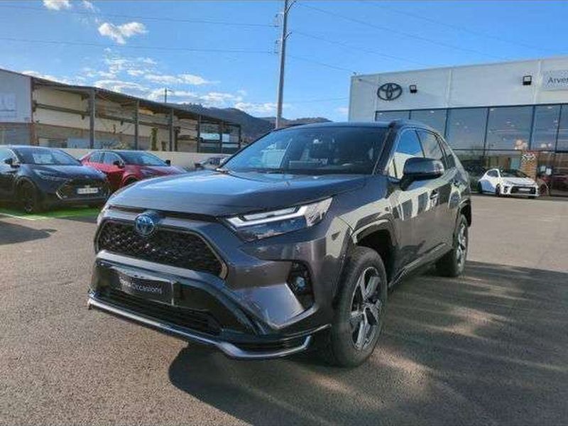 Utilisé 2025 Toyota RAV4 Hybrid Business Edition SUV | 49 690 € (Prix assez cher) - Image 1/1