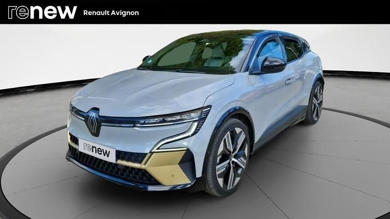 Gris Occasion 2022 Renault Mégane Iconic Berline | 25 499 € (Prix juste) - Image 1/4