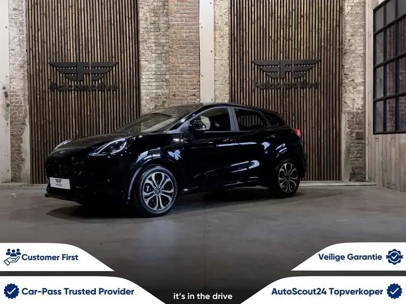 Gris Utilisé 2023 Ford Puma ST-Line SUV | 19 490 € (Bon prix) - Image 1/4