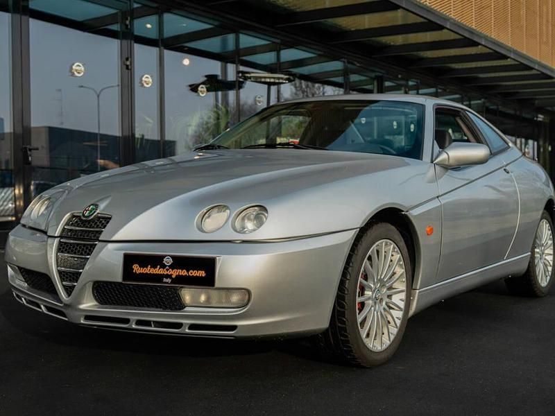 Gris Utilisé 2003 Alfa Romeo GTV Coupé | 19 000 € - Image 1/4