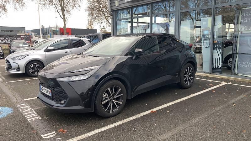 Occasion 2025 Toyota C-HR Design SUV | 31 620 € (Prix juste) - Image 1/4