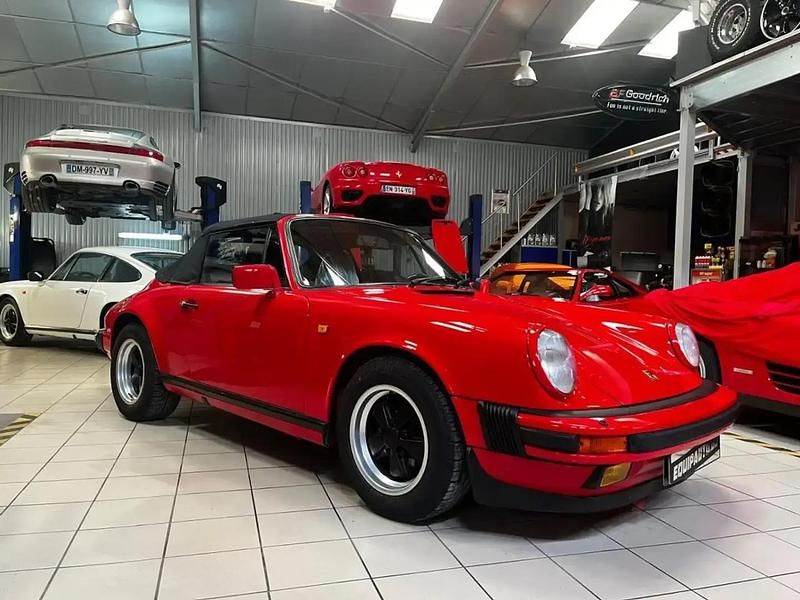 Rouge Occasion 1989 Porsche 911 Carrera Cabriolet Cabriolet | 84 900 € - Image 1/4