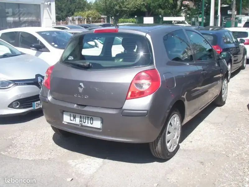 Image 2/4