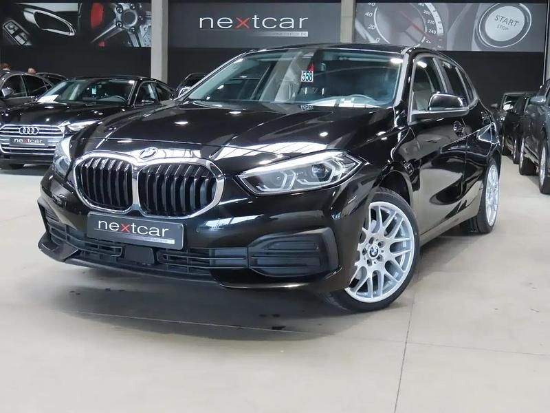 Noir Utilisé 2021 BMW 116 Sport Line Citadine | 19 990 € (Prix juste) - Image 1/4