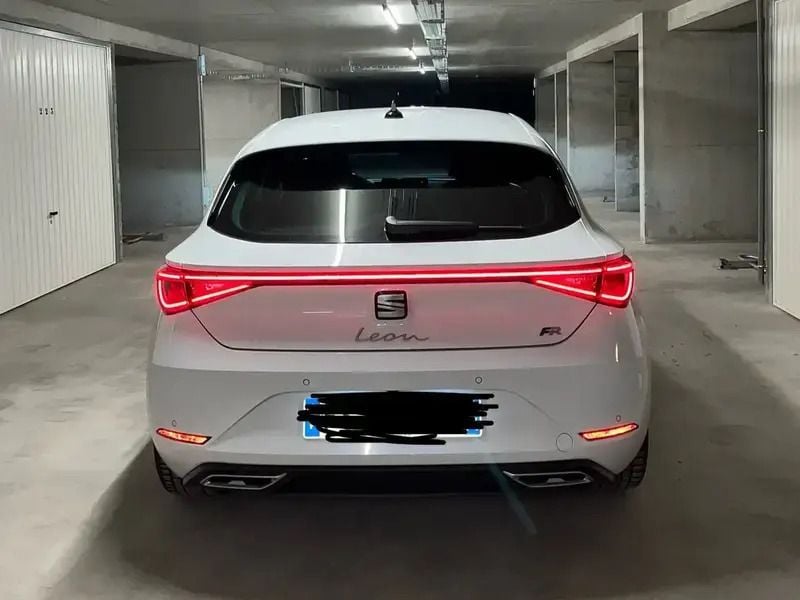 Blanc Utilisé 2020 Seat Leon FR Berline | 19 000 € (Bon prix) - Image 1/4