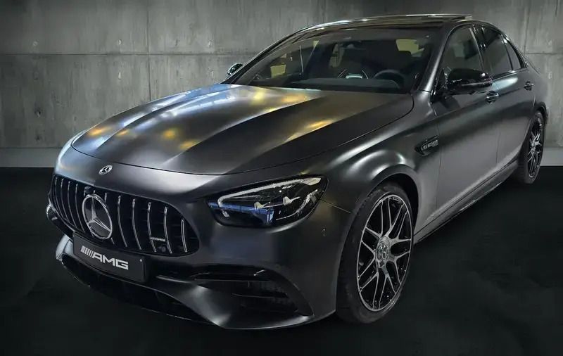 Gris Nouvelle 2025 Mercedes E63 AMG AMG Berline | 133 330 € - Image 1/4