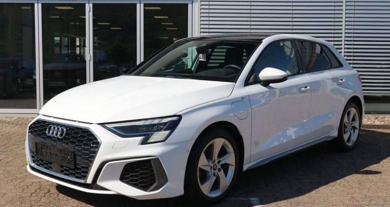 Utilisé 2021 Audi A3 Sportback e-tron S-Line Berline | 28 490 € (Prix juste) - Image 1/4