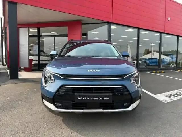 Occasion Kia Niro Premium 2023 Bleu minéral métallisé/montant noir SUV
