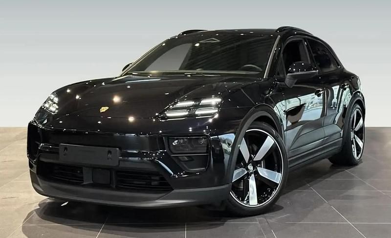 Noir Utilisé 2025 Porsche Macan SUV | 87 840 € - Image 1/4