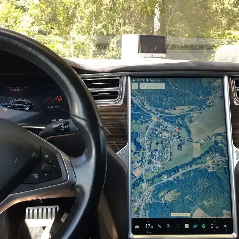 Bleu Utilisé 2015 Tesla Model S Performance Berline | 32 999 € (Prix juste) - Image 1/4
