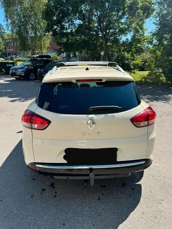 Utilisé 2015 Renault Clio GrandTour Iconic Break | 7 000 € (Prix juste) - Image 1/4