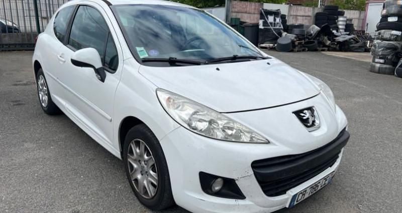 Utilisé 2013 Peugeot 207 Citadine | 3 990 € (Prix juste) - Image 1/4