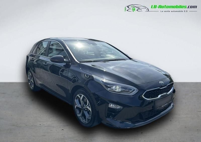 Utilisé 2021 Kia Ceed Berline | 23 900 € (Prix juste) - Image 1/4
