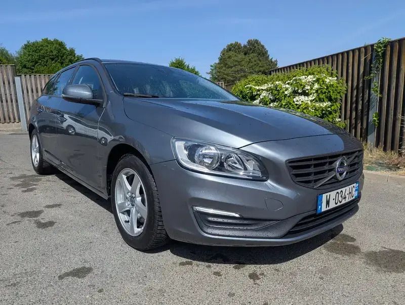 Utilisé 2018 Volvo V60 Break | 17 480 € - Image 1/4