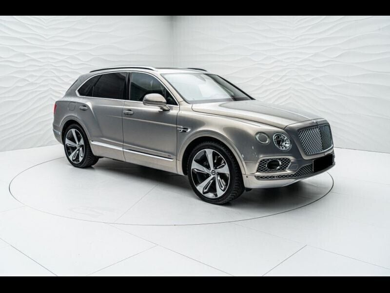 Argenté, peinture métallisée Utilisé 2016 Bentley Bentayga SUV | 146 700 € - Image 1/4
