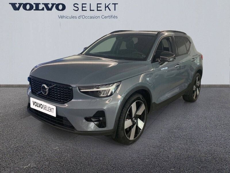 Gris Utilisé 2022 Volvo XC40 SUV | 35 900 € (Prix juste) - Image 1/4