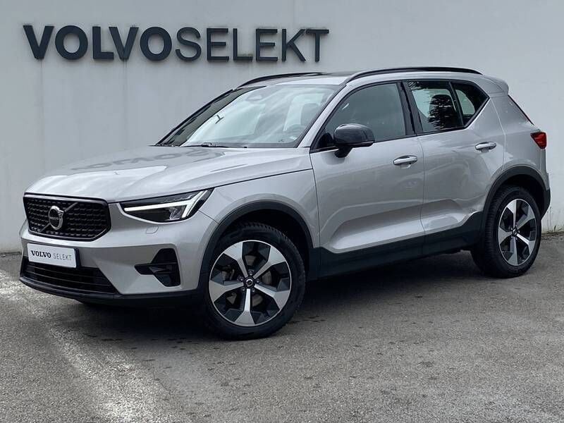 Argente Utilisé 2024 Volvo XC40 Ultimate SUV | 37 980 € (Prix juste) - Image 1/4