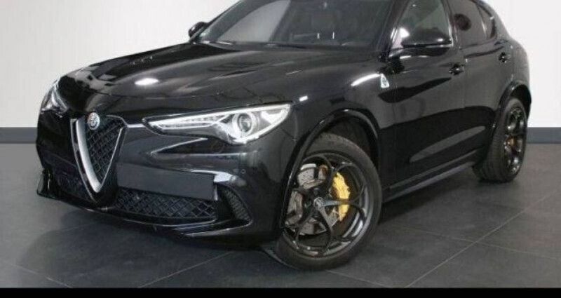 Noir Utilisé 2019 Alfa Romeo Stelvio Quadrifoglio SUV | 52 980 € (Prix juste) - Image 1/4