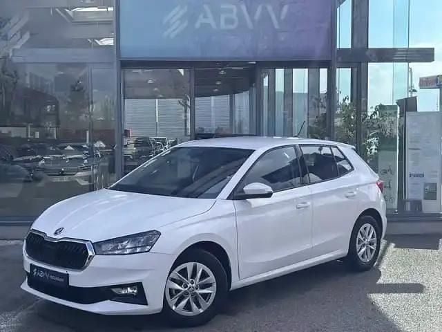 Blanc Utilisé 2022 Skoda Fabia Berline | 15 800 € (Super prix) - Image 1/4