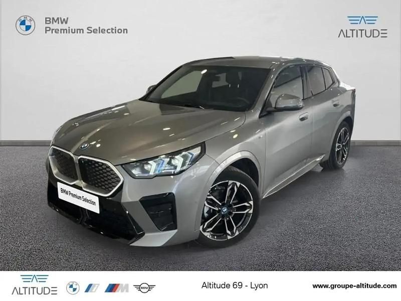 Gris Occasion 2025 BMW iX2 M Sport SUV | 38 990 € (Bon prix) - Image 1/4