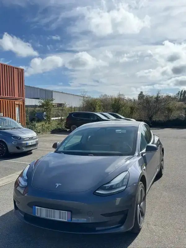 Utilisé 2020 Tesla Model 3 Standard Range Plus Berline | 16 500 € (Prix assez cher) - Image 1/2