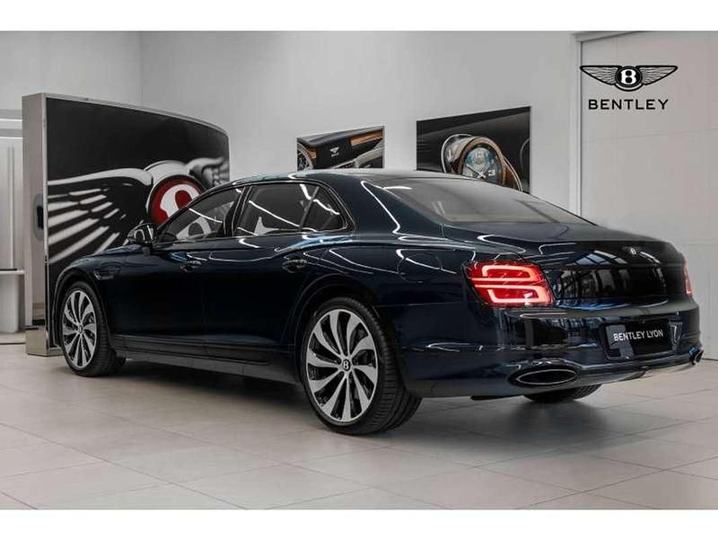 Nouvelle Bentley Flying Spur 680 ch (500 kW) 2025 Bleu Berline