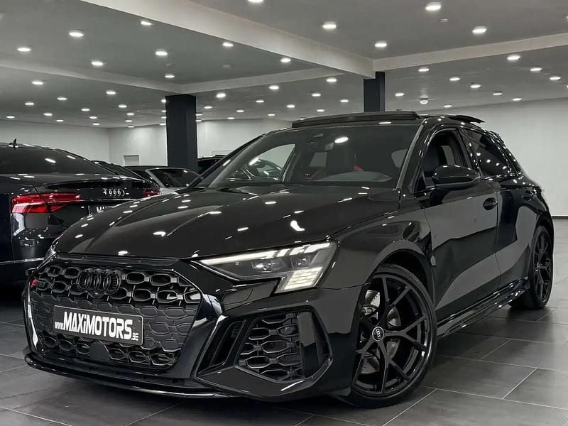 Noir Utilisé 2022 Audi RS3 Sportback Design Citadine | 50 990 € - Image 1/4