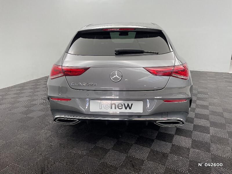Occasion Mercedes CLA200 AMG line 150 ch (110 kW) 2021 Gris Break