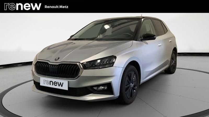 Gris Utilisé 2021 Skoda Fabia Ambition Berline | 14 799 € (Prix juste) - Image 1/4