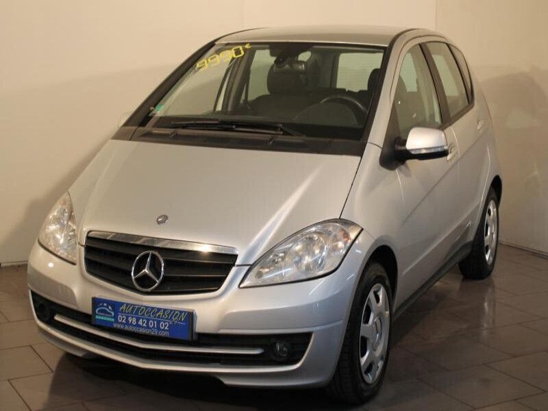 Gris Utilisé 2010 Mercedes A180 Classic Berline | 8 990 € (Prix cher) - Image 1/4