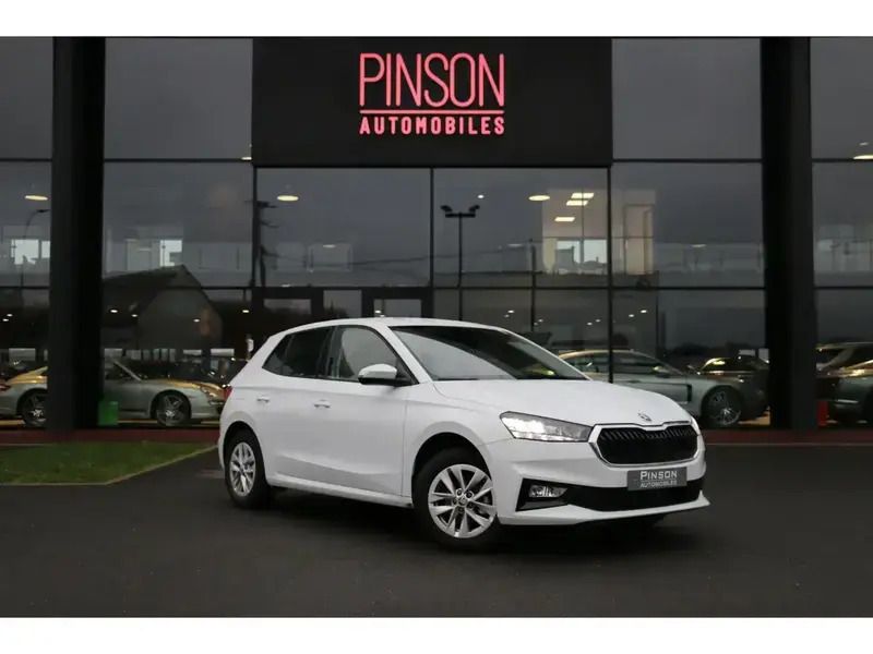 Blanc Utilisé 2024 Skoda Fabia Berline | 16 890 € (Prix juste) - Image 1/4