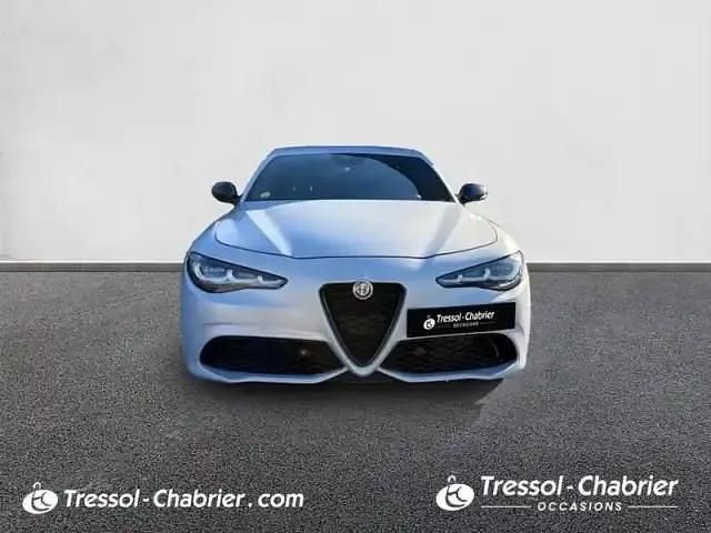 Occasion Alfa Romeo Giulia Competizione 160 ch (117 kW) 2023 Gris clair Berline