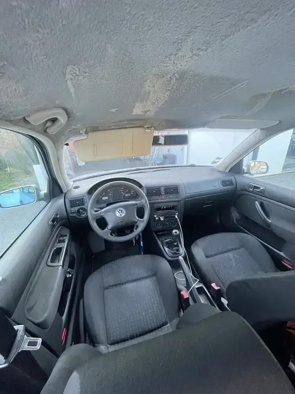 Utilisé 2002 VW Golf IV Edition Berline | 4 000 € - Image 1/4