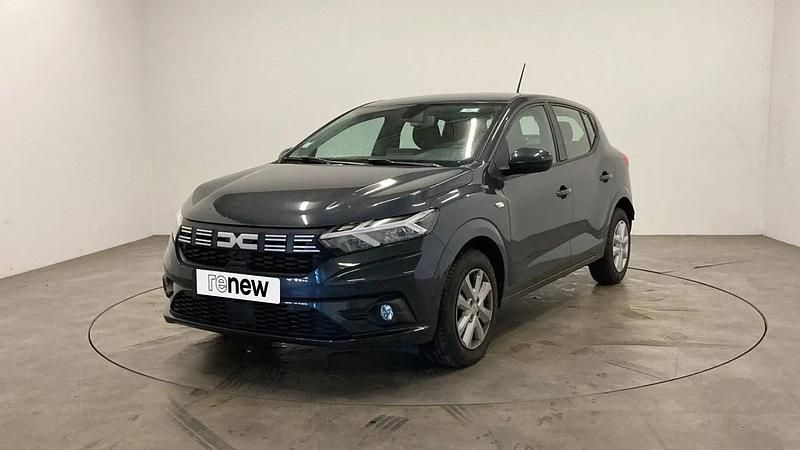 Gris Utilisé 2023 Dacia Sandero Expression Citadine | 14 999 € (Prix juste) - Image 1/4