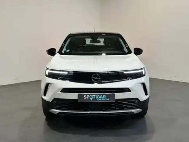 Occasion Opel Mokka-e Elegance 2023 Blanc arktis/toit noir métal SUV
