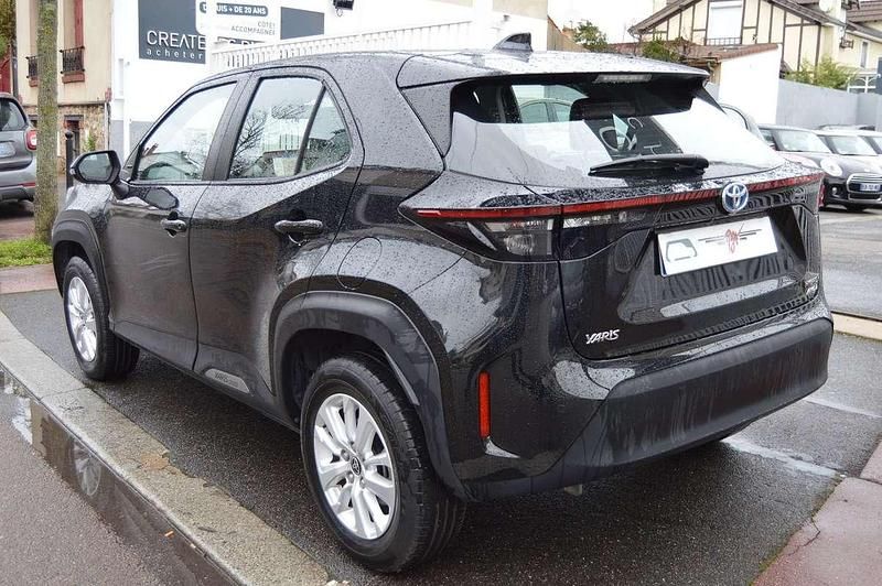 Occasion Toyota Yaris Cross Business Edition 118 ch (86 kW) 2022 Noir SUV